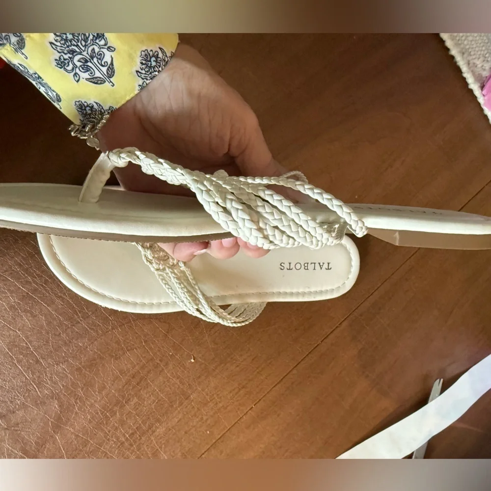 EUC Talbots Women's White Braided Sandals SZ 9 - Picture 7 of 15
